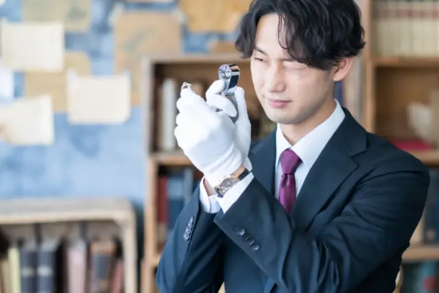 出張買取を利用する場合、申し込みから現金化までの流れは？