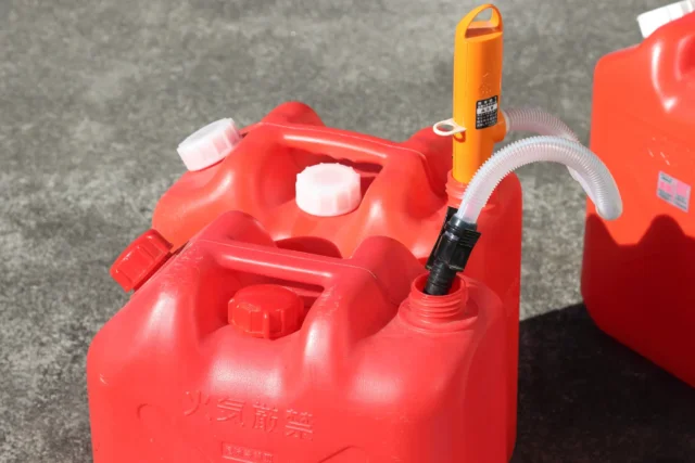 灯油が残っている灯油缶は捨てられる?残った灯油の処分方法