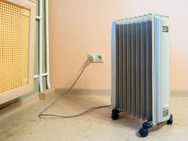 オイルヒーターは家電リサイクル法の対象？