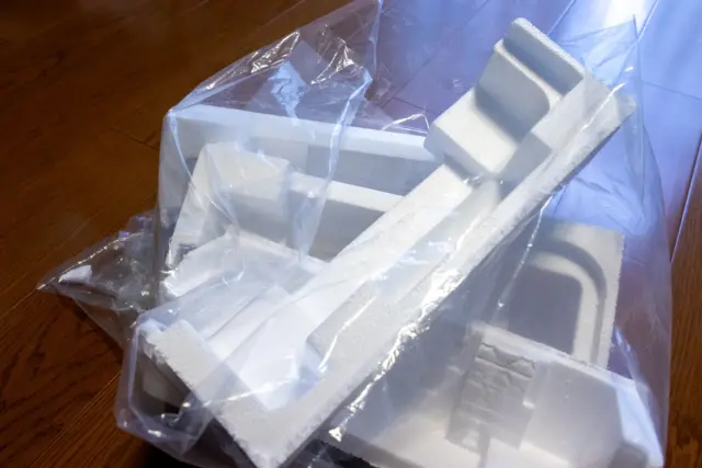【DIY派向け】かさばる発泡スチロールを安全に小さくする方法