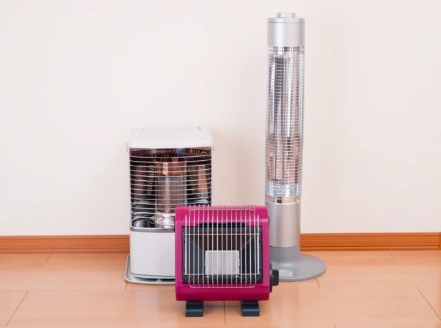 ストーブの寿命は何年?処分や買い替えのタイミングの判断は?