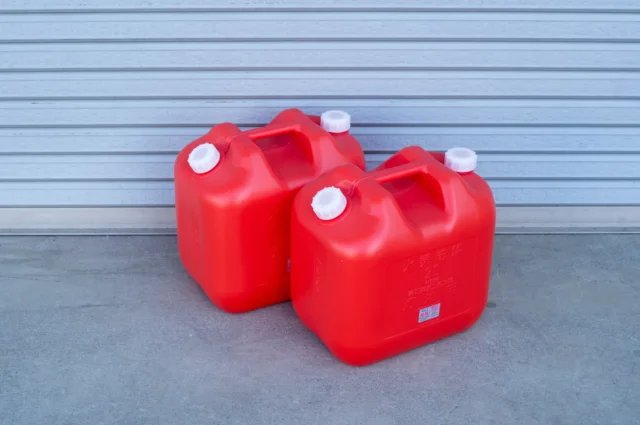 ストーブと一緒に灯油・ポリタンク・乾電池も処分したいときはどうする?